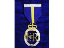 FULL SIZE ARMY EMERGENCY RESERVE DECORATION MEDAL EIIR REPLACEMENT MEDAL