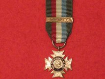 MINIATURE RHODESIA - DEFENCE CROSS FOR DISTINGUISHED SERVICE MEDAL WITH BAR