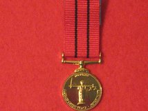 MINIATURE COMMEMORATIVE MAGISTRATES SERVICE MEDAL LOOSE MOUNTED WITH FIXING PIN ON THE REVERSE