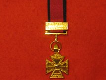 MINIATURE ARMY GOLD CROSS MEDAL 1810 WITH TOULOUSE BAR