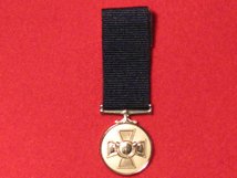 MINIATURE COMMEMORATIVE COMBINED OPERATIONS MEDAL