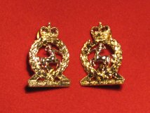ROYAL ARMY VETERINARY CORPS RAVC MILITARY COLLAR BADGES
