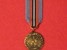 MINIATURE UNITED NATIONS CAMBODIA MEDAL UNMIC MEDAL