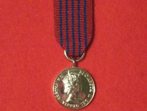 MINIATURE GEORGE MEDAL GM EIIR 