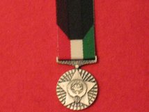 MINIATURE KUWAIT LIBERATION MEDAL SILVER GILT 3RD CLASS JUNIOR OFFICERS MEDAL