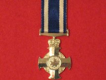 MINIATURE CANADA MERITORIOUS SERVICE CROSS MEDAL