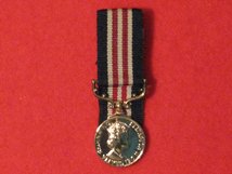 MINIATURE COURT MOUNTED MILITARY MEDAL EIIR