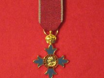 MINIATURE GBE G B E KNIGHTS AND DAME GRAND CROSS CIVIL MEDAL