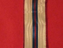 FULL SIZE QUEENS SILVER JUBILEE MEDAL 1977 MEDAL RIBBON WATER RIBBON STUNNING 