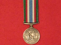 MINIATURE CANADA PEACE KEEPING MEDAL