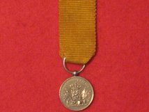 MINIATURE HOLLAND ARMY LONG SERVICE FAITHFULL SERVICE SILVER MEDAL