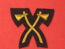 NUMBER 1 DRESS CROSSED AXES GOLD ON BLACK BADGE ASSAULT PIONEER