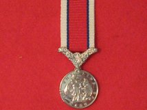 MINIATURE COMMEMORATIVE HORS DE COMBAT MEDAL