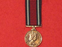 MINIATURE QUEENS MEDAL FOR CHAMPION SHOT RAF MEDAL