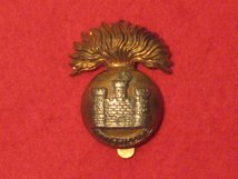 INNISKILLING FUSILIERS CAP BADGE