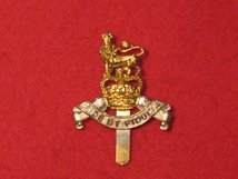 ROYAL ARMY PAY CORPS RAPC CAP BADGE QC MEDIUM