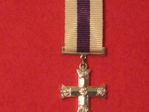 MINIATURE MILITARY CROSS MEDAL MC GV GEORGE V