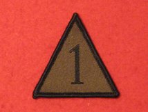 BRITISH ARMY 1ST ARMOURED INFANTRY BRIGADE BADGE AKA 1 MECH TRIANGLE GREEN