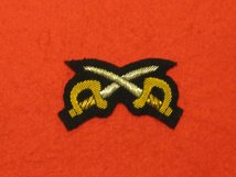 MESS DRESS CROSSED SWORDS GOLD ON BLACK BADGE