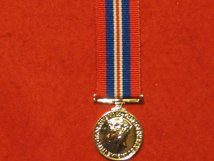 MINIATURE WAR MEDAL 1939 45 WW2 MEDAL