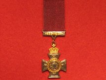 MINIATURE NEW ZEALAND CROSS MEDAL