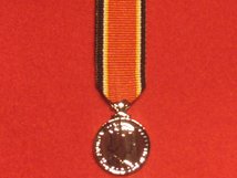 MINIATURE PAPUA NEW GUINEA PNG INDEPENDENCE MEDAL 1975