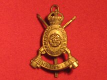 HAMPSHIRE YEOMANRY CAP BADGE KC WW1