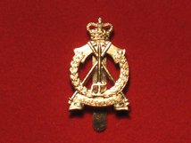 ROYAL PIONEER CORPS CAP BADGE TYPE 2