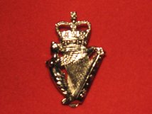 ROYAL IRISH REGIMENT CAP BADGE