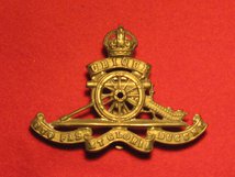 ROYAL ARTILLERY REGIMENT CAP BADGE KC