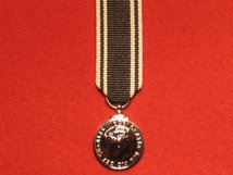 MINIATURE AMBULANCE SERVICE LSGC MEDAL CIIIR CHARLES III