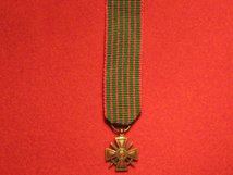 MEDAL SET - RICHARD LAW 2